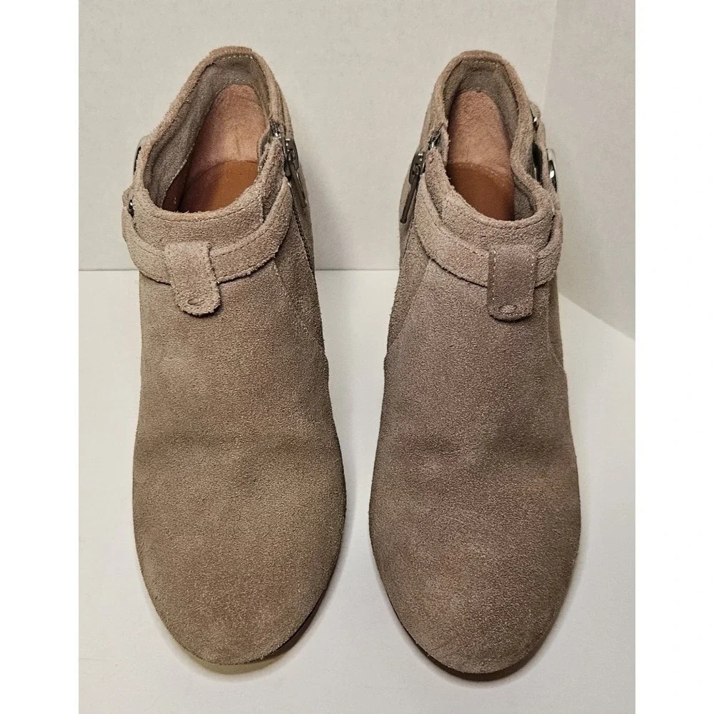 Coach Salene Taupe Suede Ankle Booties Stiletto Heel Logo Medallion 5B Chic